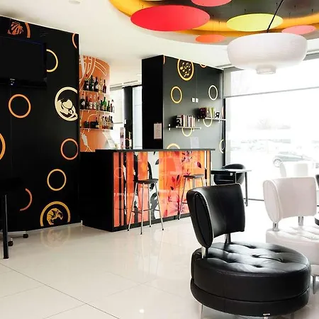 ستار إن فندق 3*