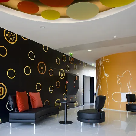 Star Hotel